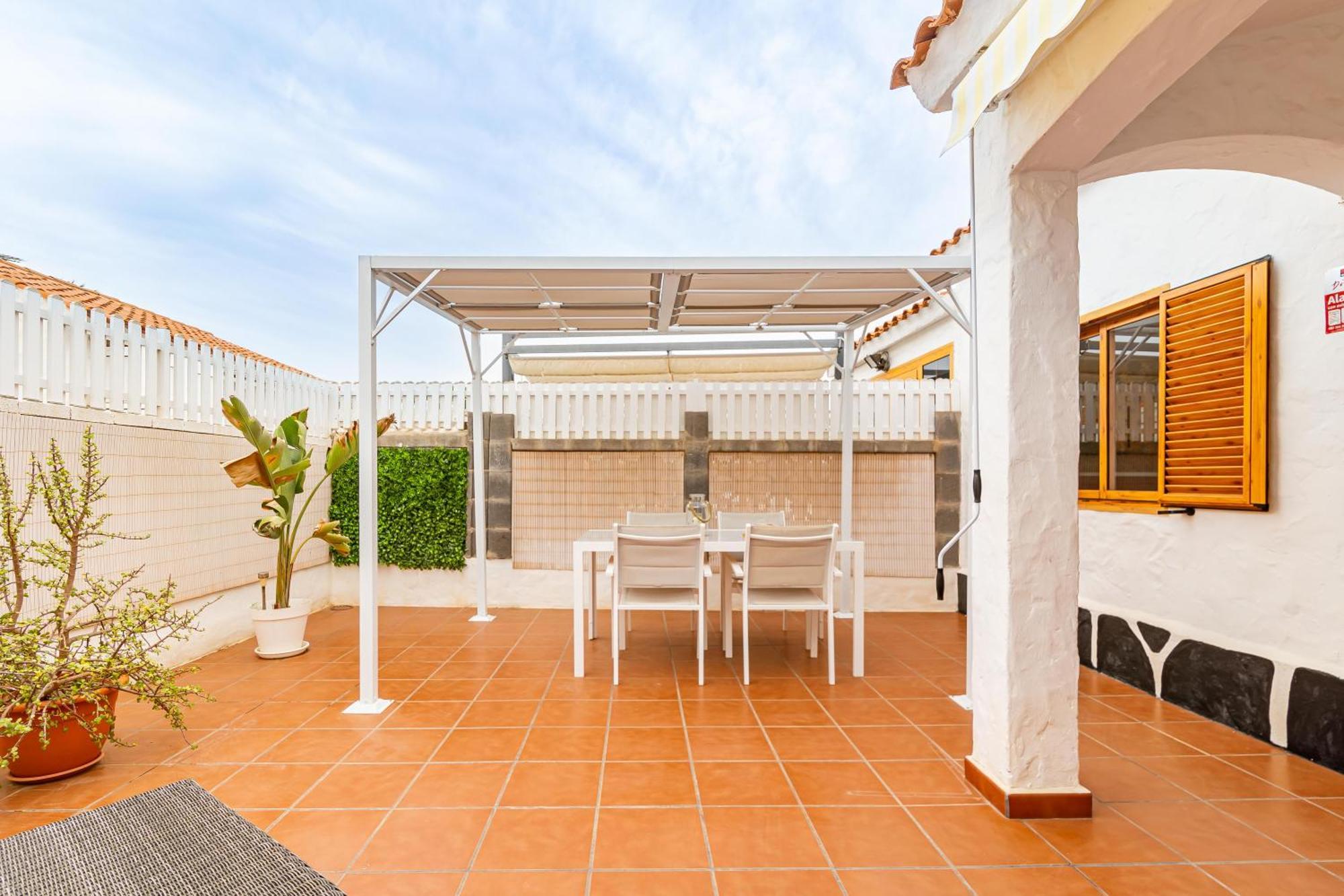 San Bartolomé Canarian Holiday Home - Sunset Bungalow In Playa Del Ingles מראה חיצוני תמונה